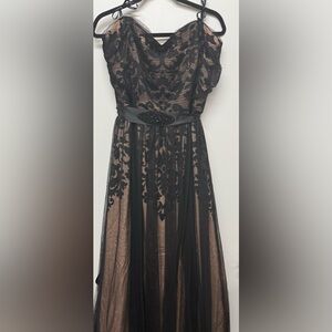 Elegant Black Lace dress